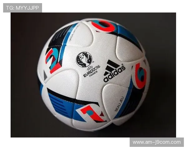 以足球双冠颁奖时间为核心解析冠军荣耀和赛季关键节点的深度观察